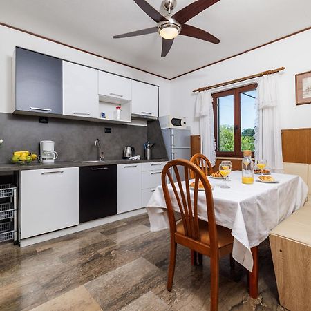 Apartment Petar Poljice Екстериор снимка